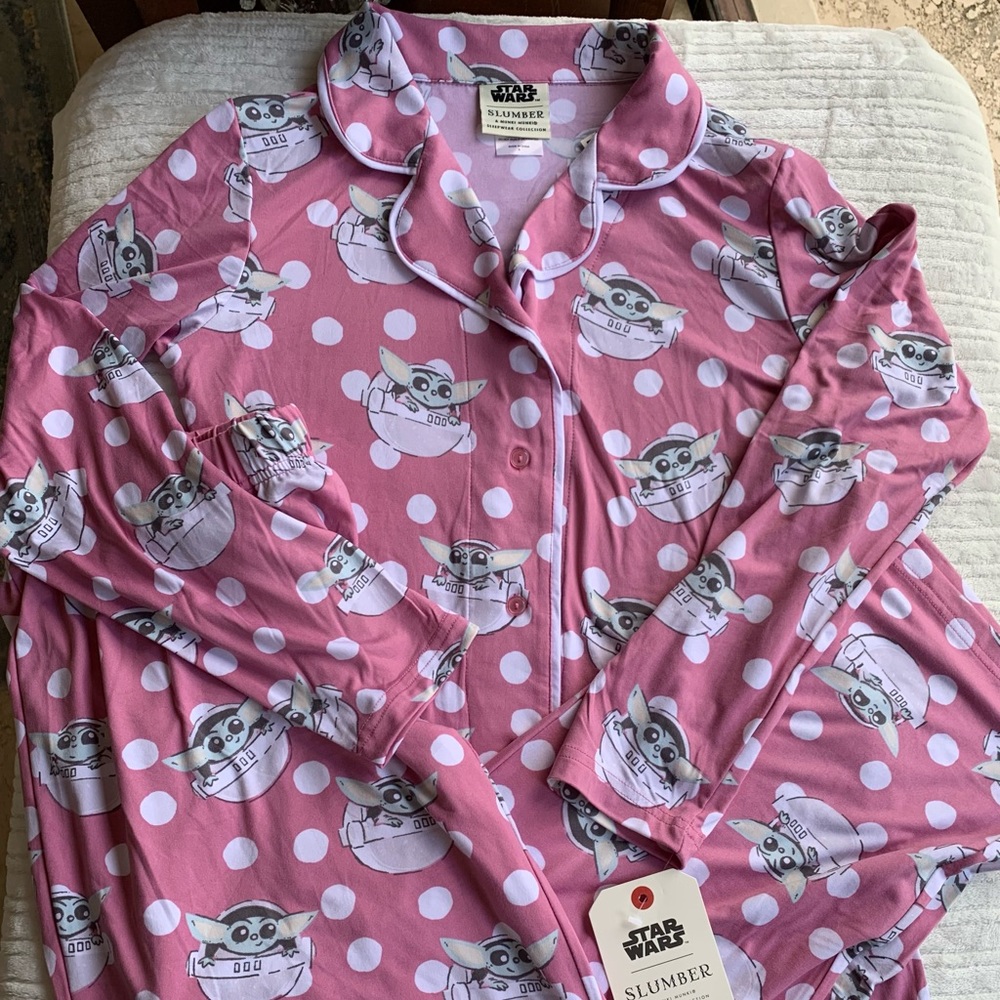Women's Star Wars Baby Yoda Pajama Set